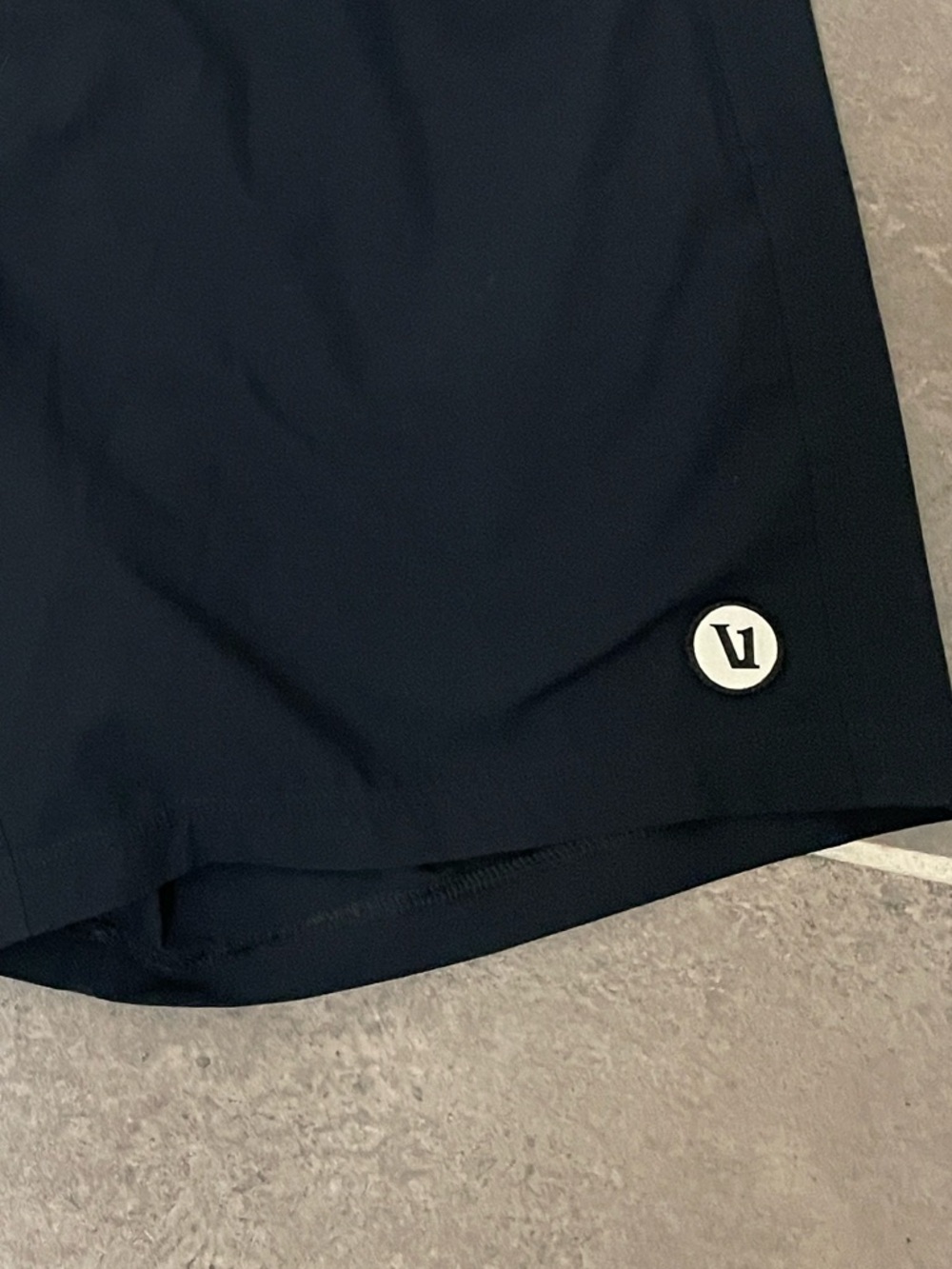 Vuori Kore Short Lined 7" size XL - Picture 8 of 11